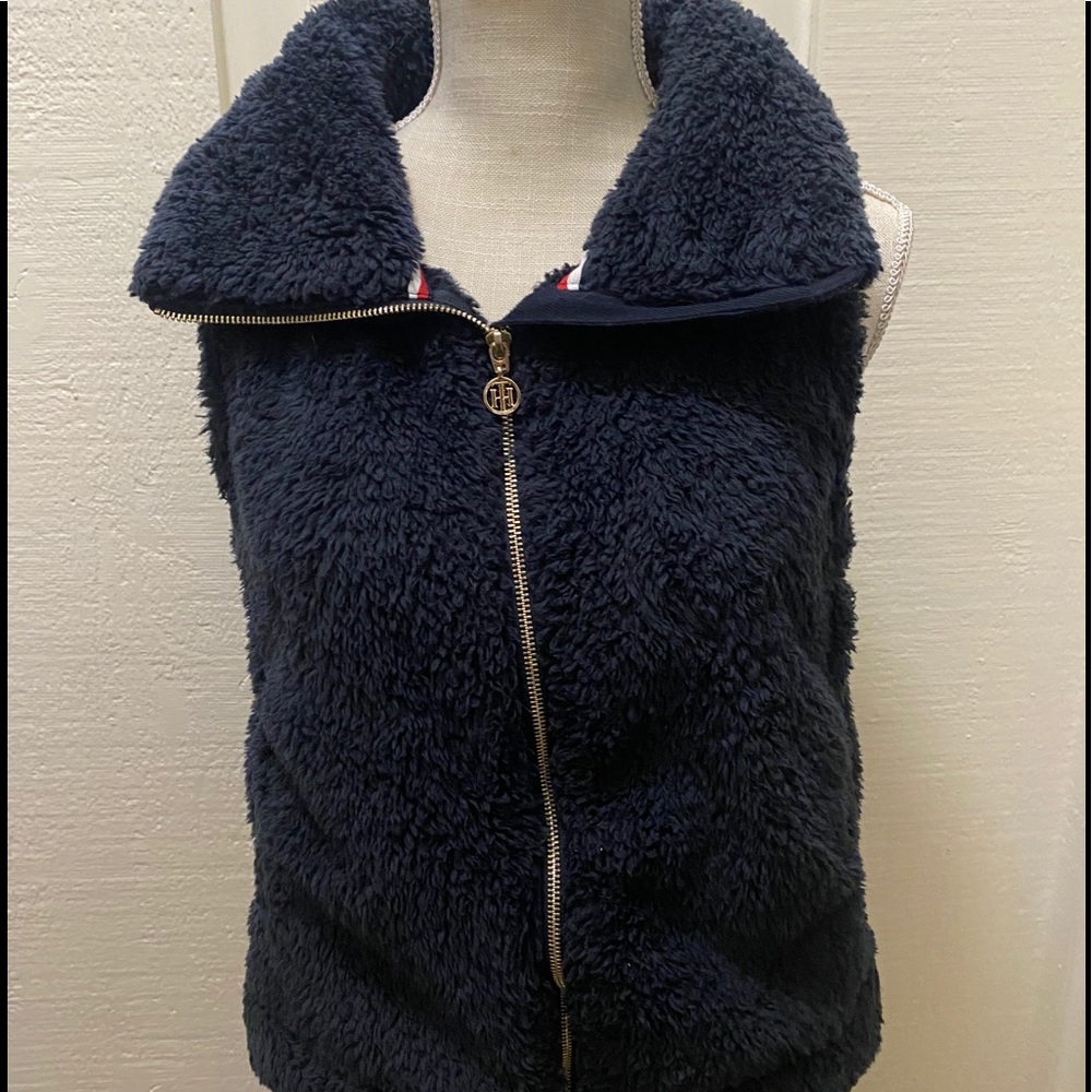 Tommy Hilfiger fleece vest small